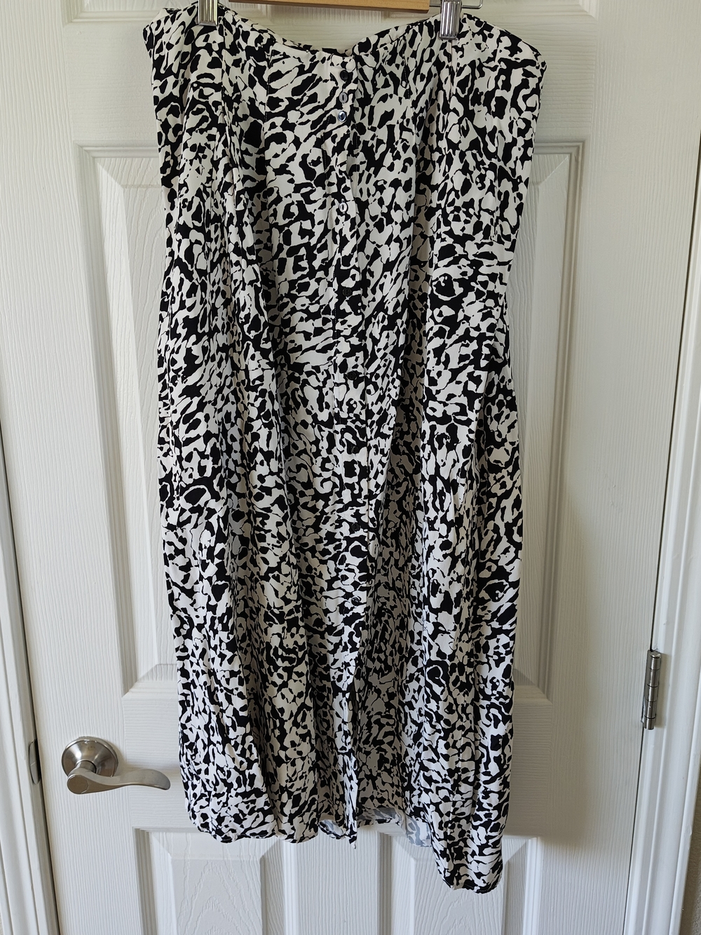 H&M Black & White Printed Midi Skirt